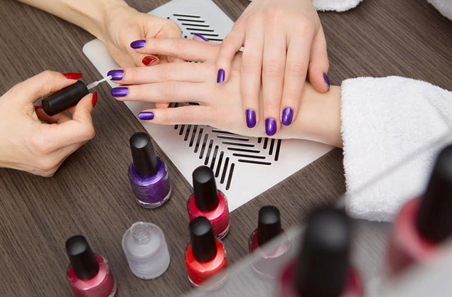 Dlaczego łóżko do manicure staje się dłuższe